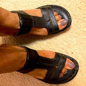 BORN Black Leather Wedge Sandals.